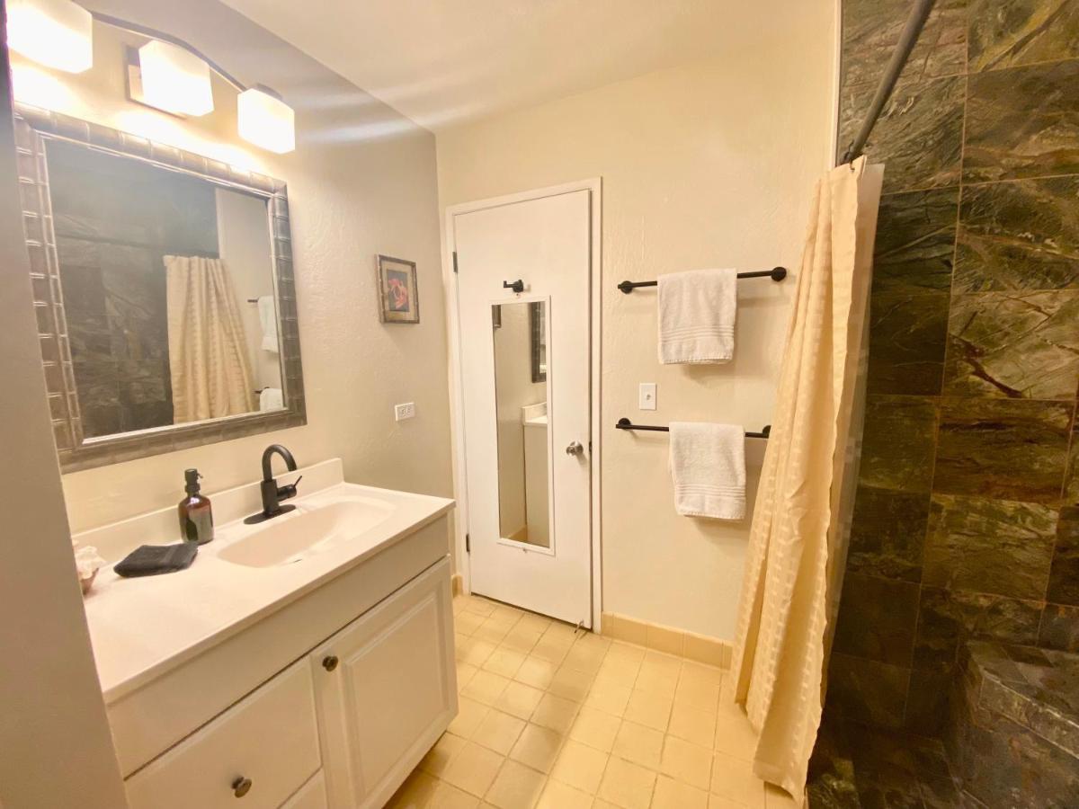 Charming 1 Bedroom Beach Condo Prime Location Great Value Pahala Exterior photo